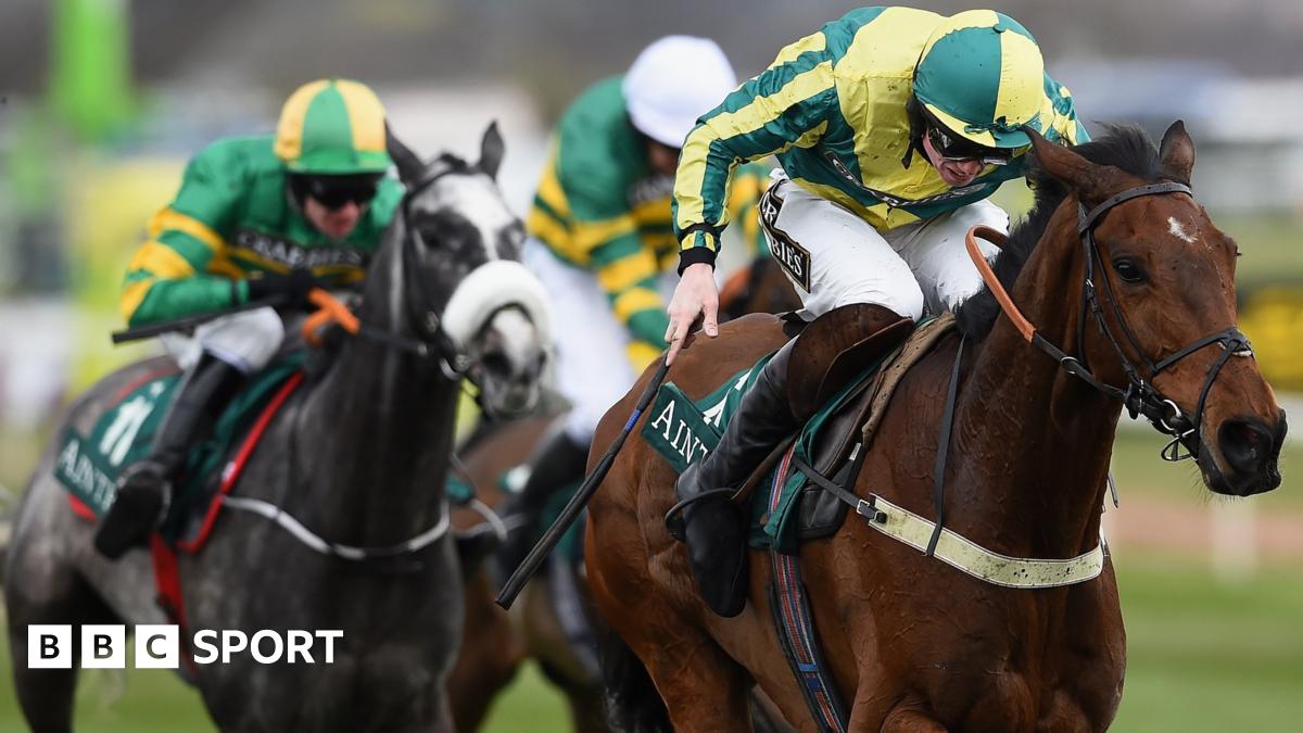 Listen Live to Horse Racing: Your Guide to Radio & Streams